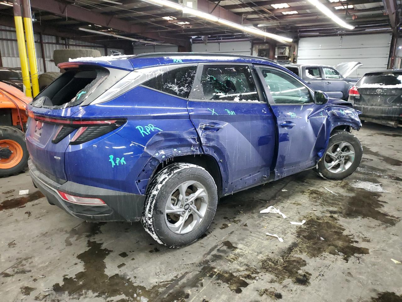 2022 HYUNDAI TUCSON SEL - Фото 3