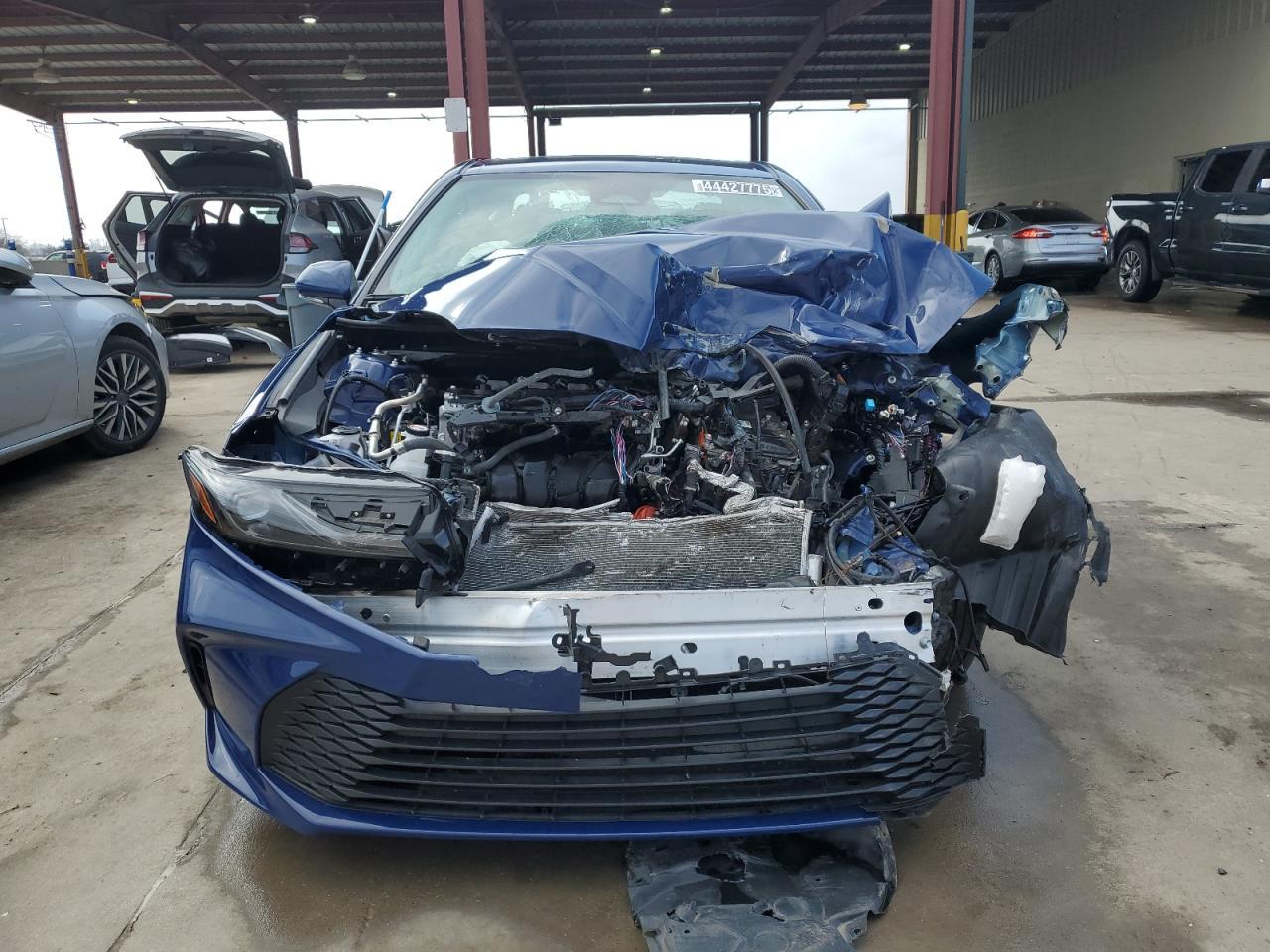 2025 TOYOTA CAMRY XSE - Фото 5