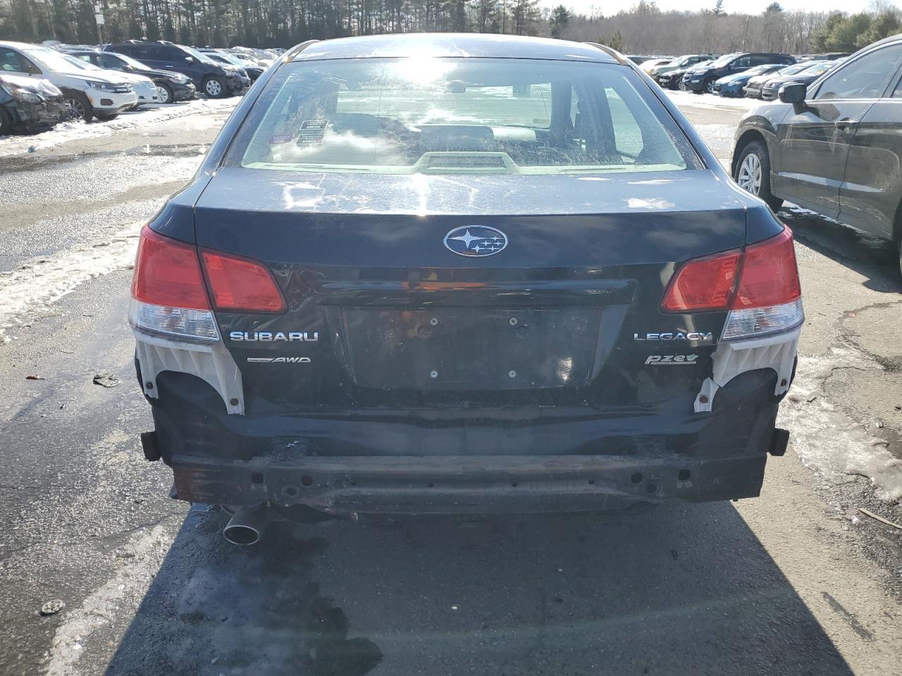 2012 SUBARU LEGACY 2.5 - Image 6