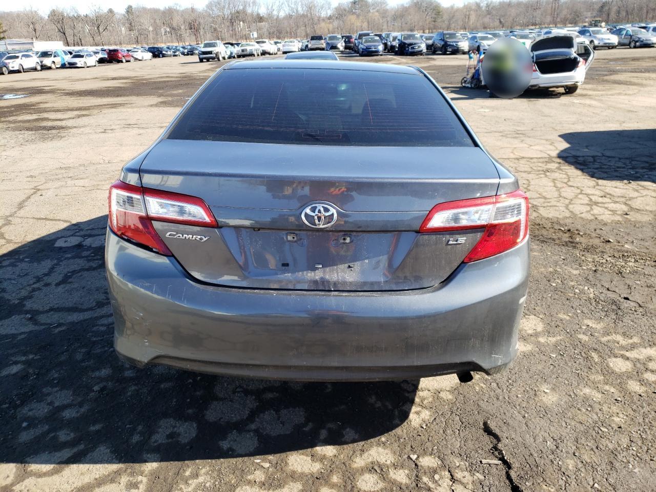 2014 TOYOTA CAMRY L - Image 6