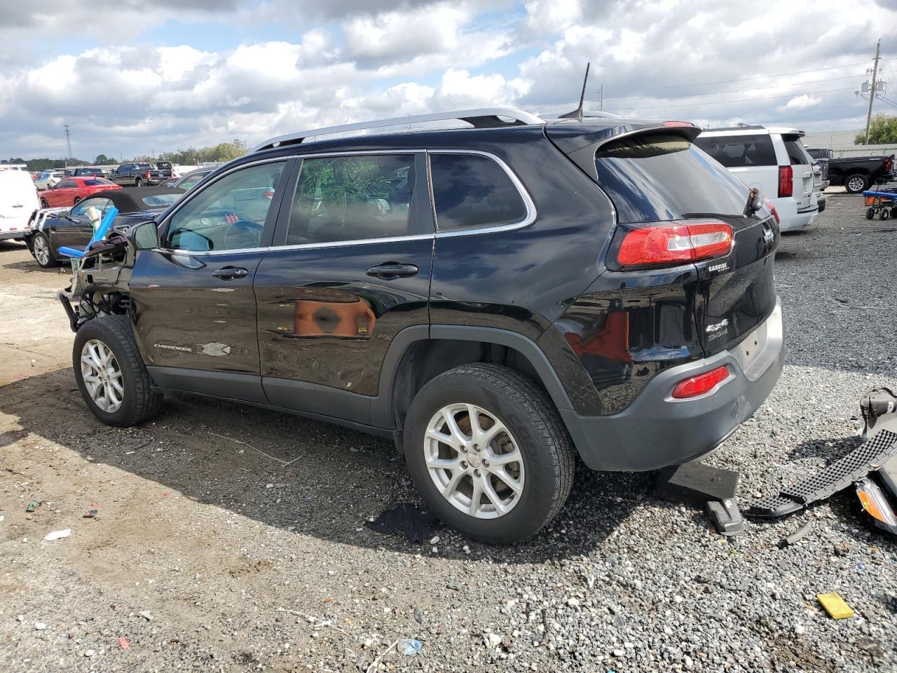 2017 JEEP CHEROKEE L - Image 2