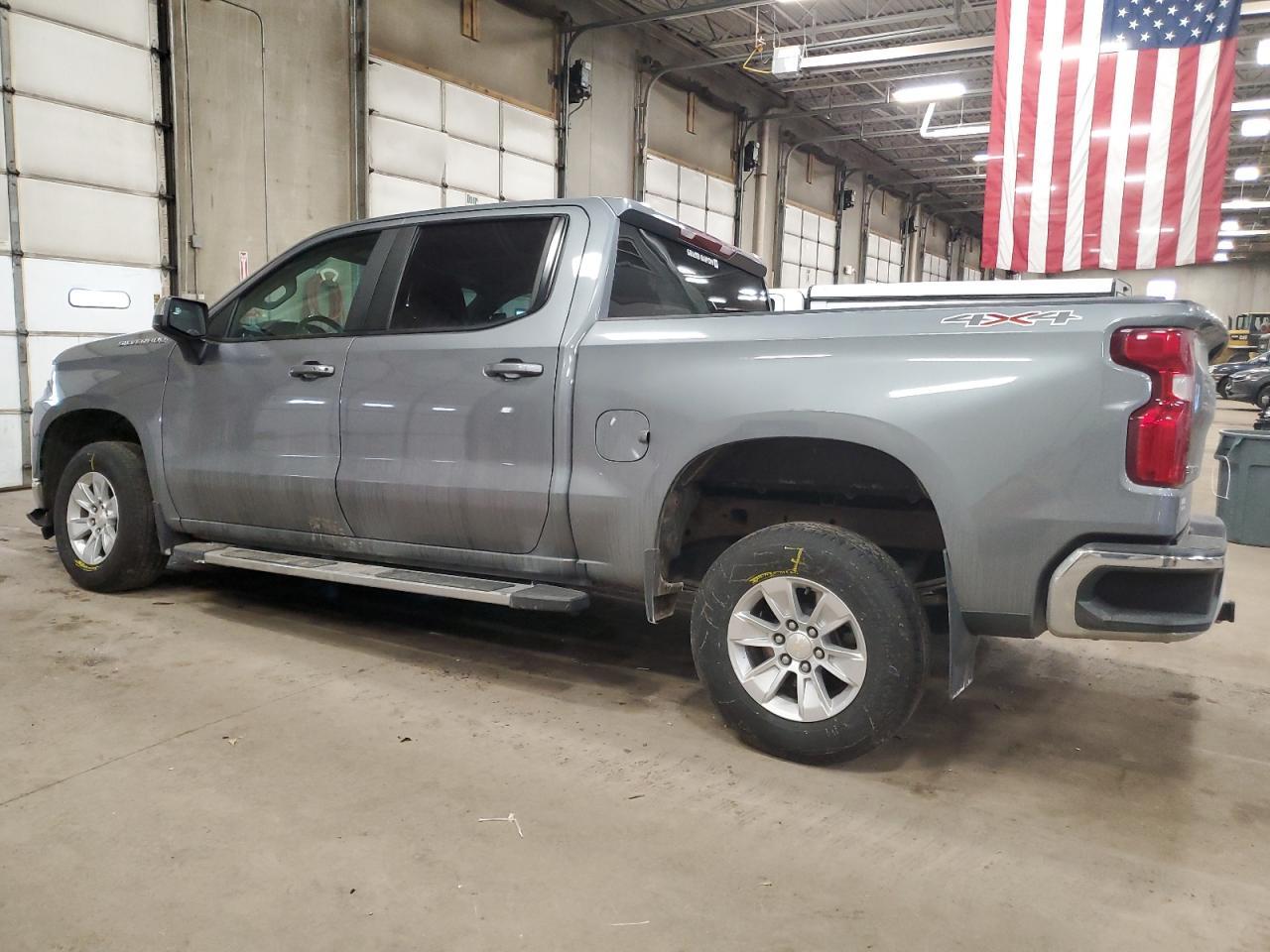 2020 CHEVROLET SILVERADO - Image 2