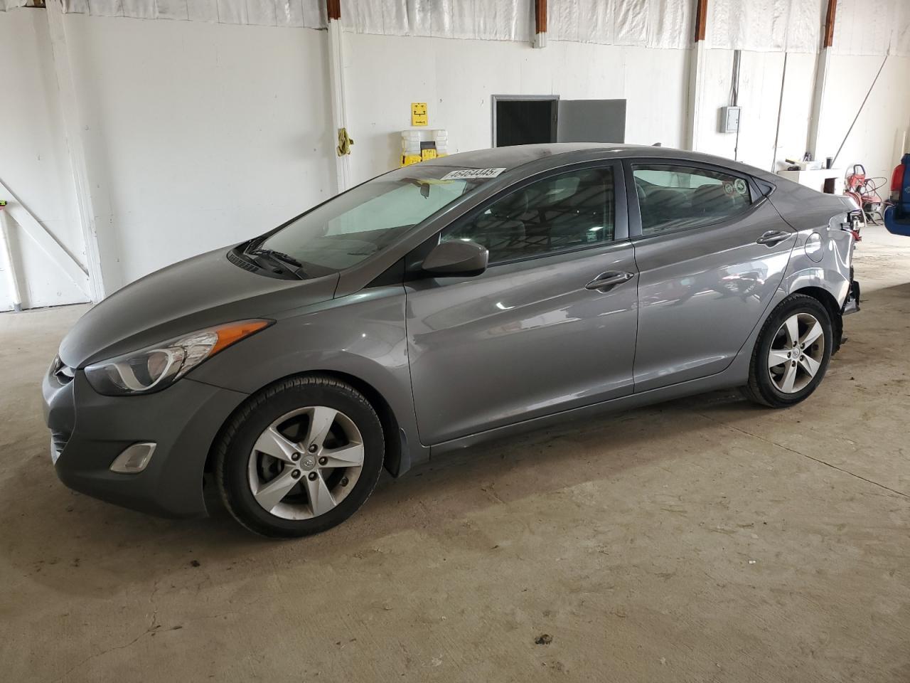 2013 HYUNDAI ELANTRA GL