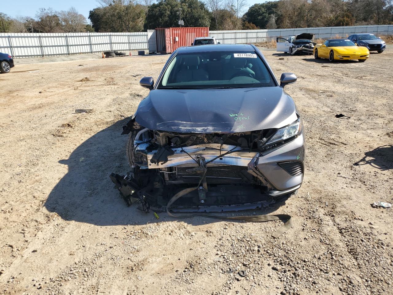 2020 TOYOTA CAMRY SE - Image 5