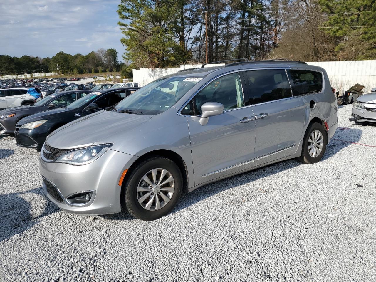 2017 CHRYSLER PACIFICA T