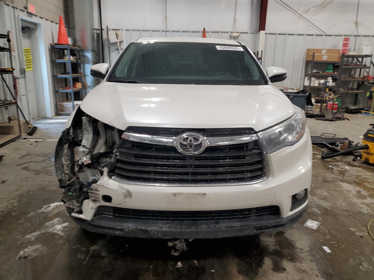 2015 TOYOTA HIGHLANDER - Фото 5