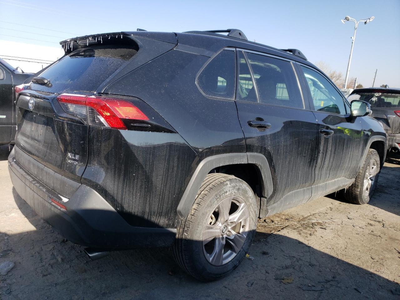 2022 TOYOTA RAV4 XLE - Image 3