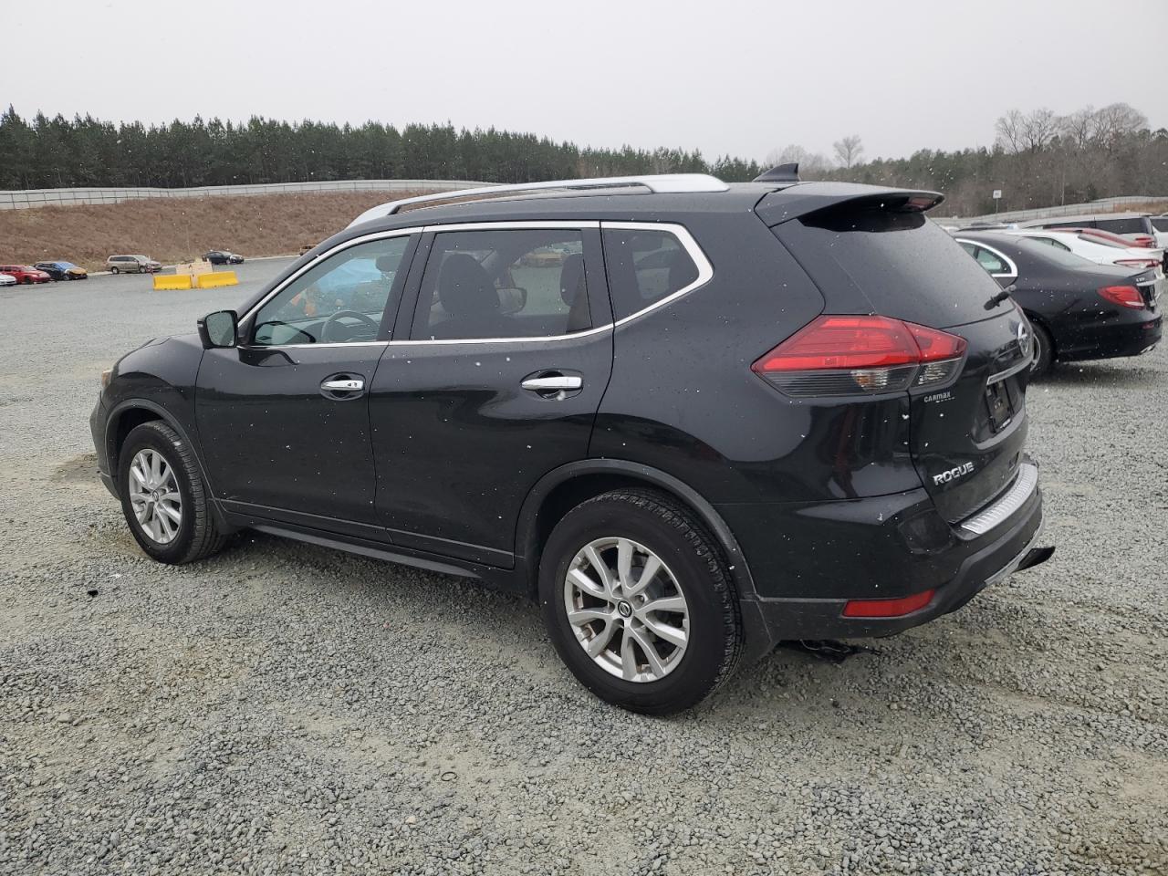 2017 NISSAN ROGUE S - Фото 2