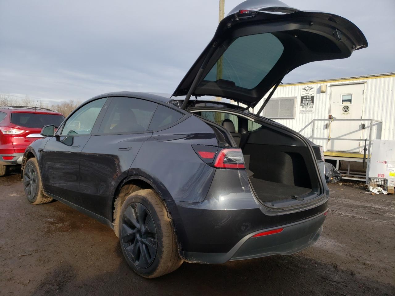 2024 TESLA MODEL Y - Image 2
