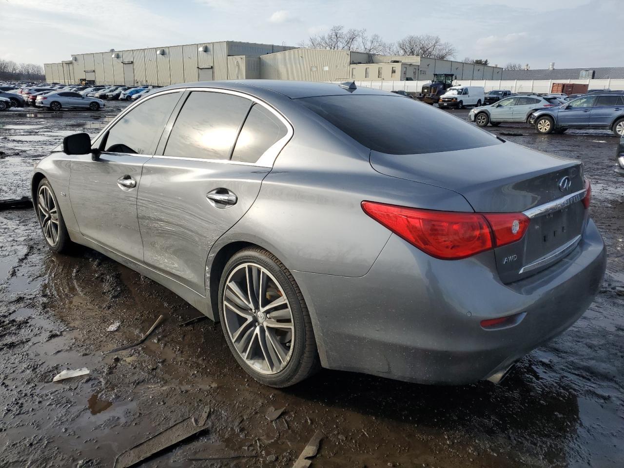 2016 INFINITI Q50 PREMIU - Фото 2
