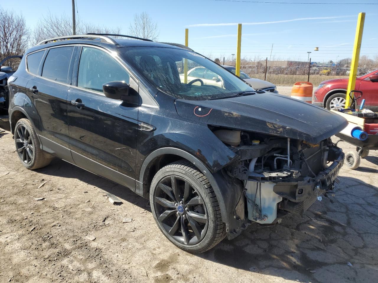 2017 FORD ESCAPE SE - Image 4