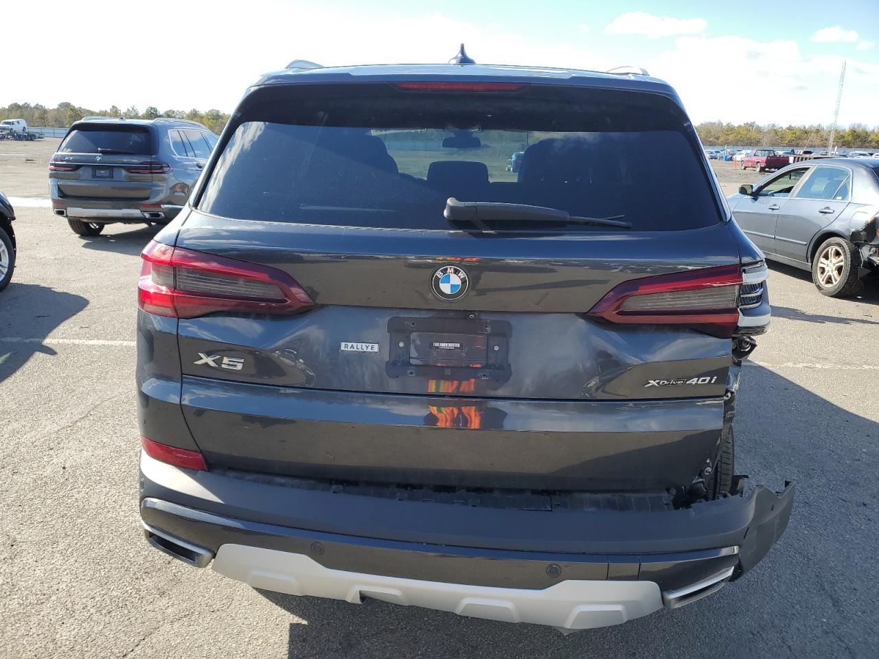 2022 BMW X5 XDRIVE4 - Фото 6