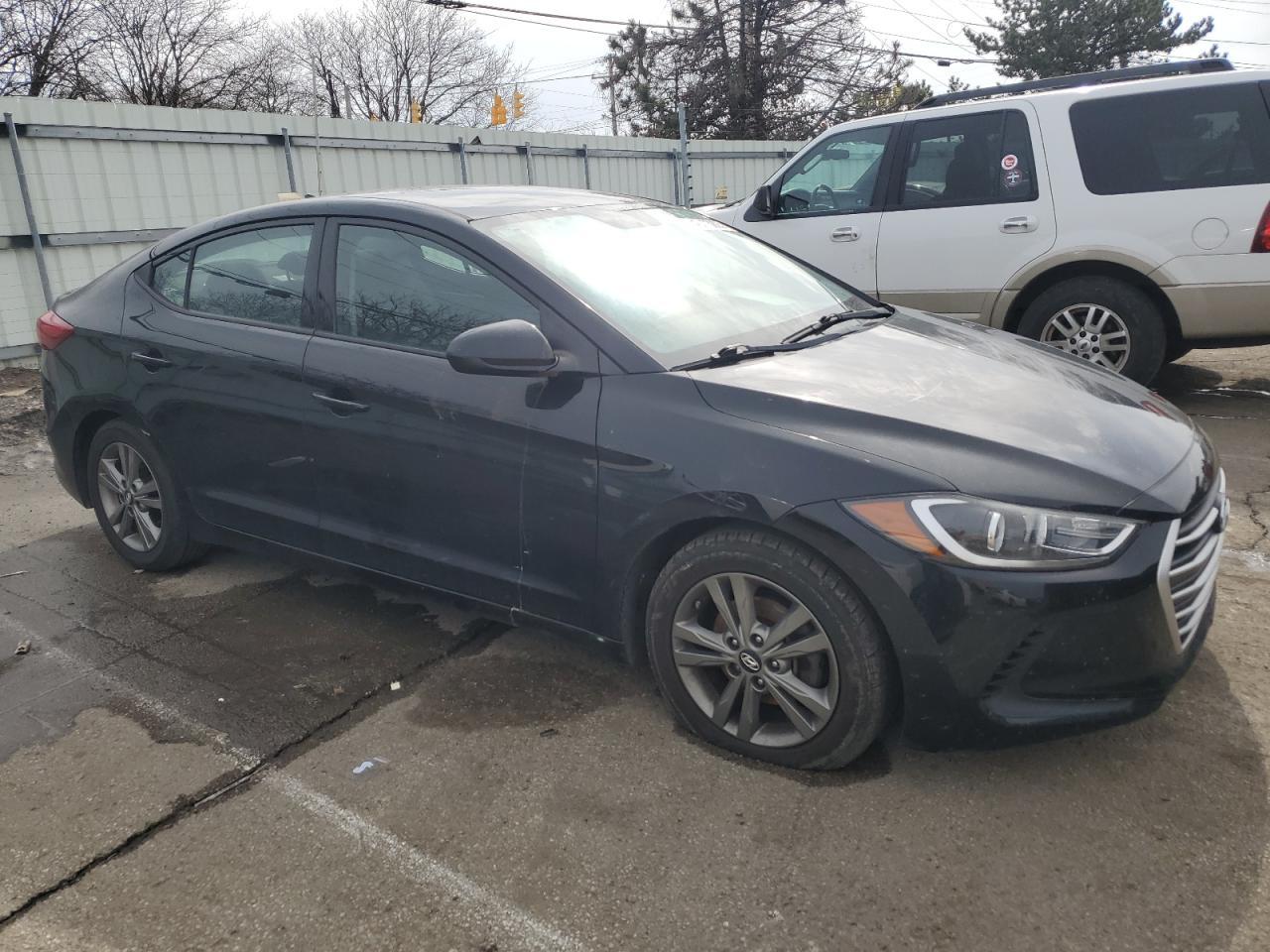 2018 HYUNDAI ELANTRA SE - Фото 4