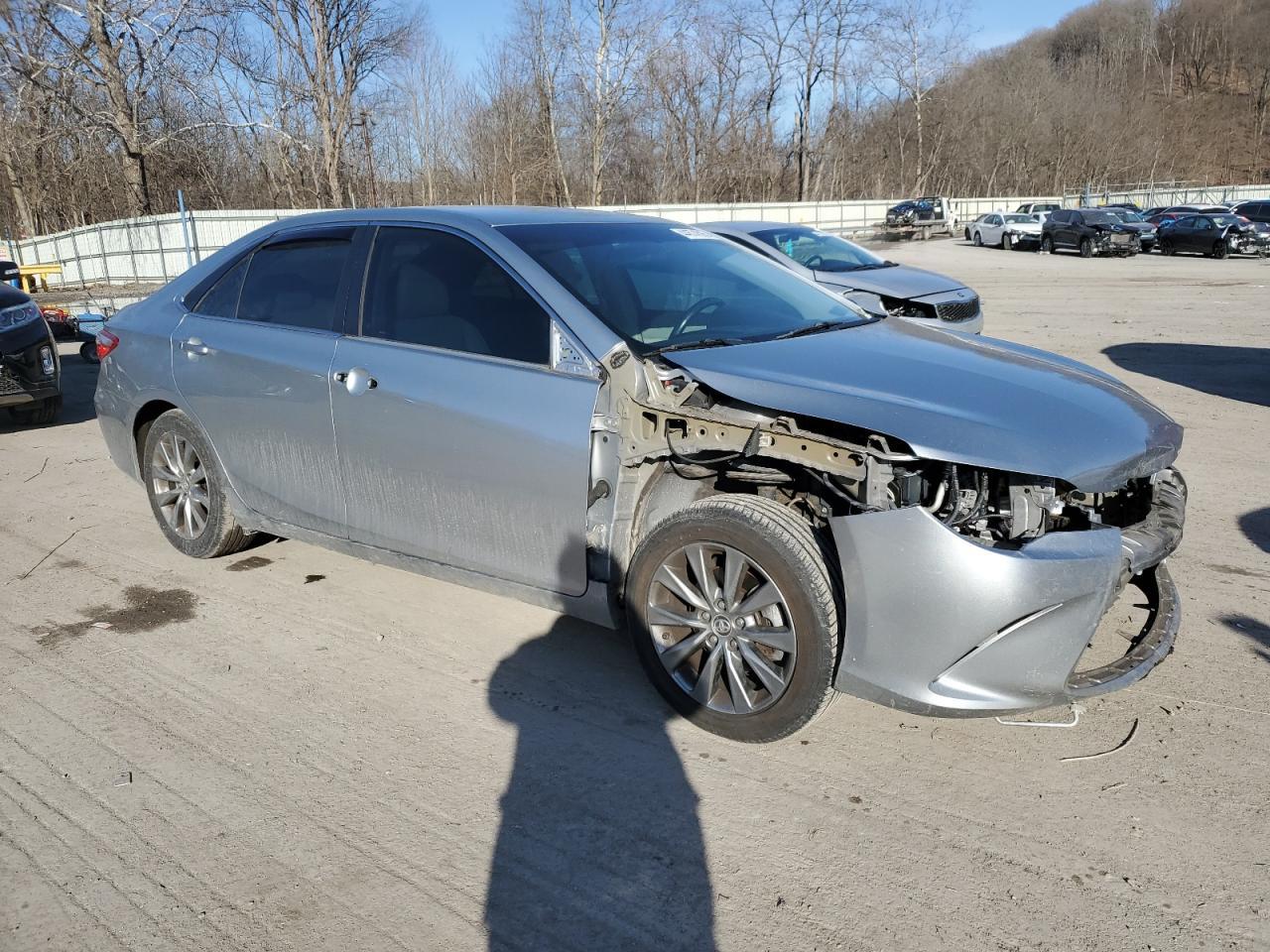 2015 TOYOTA CAMRY LE - Image 4