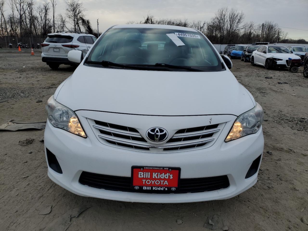 2013 TOYOTA COROLLA BA - Фото 5