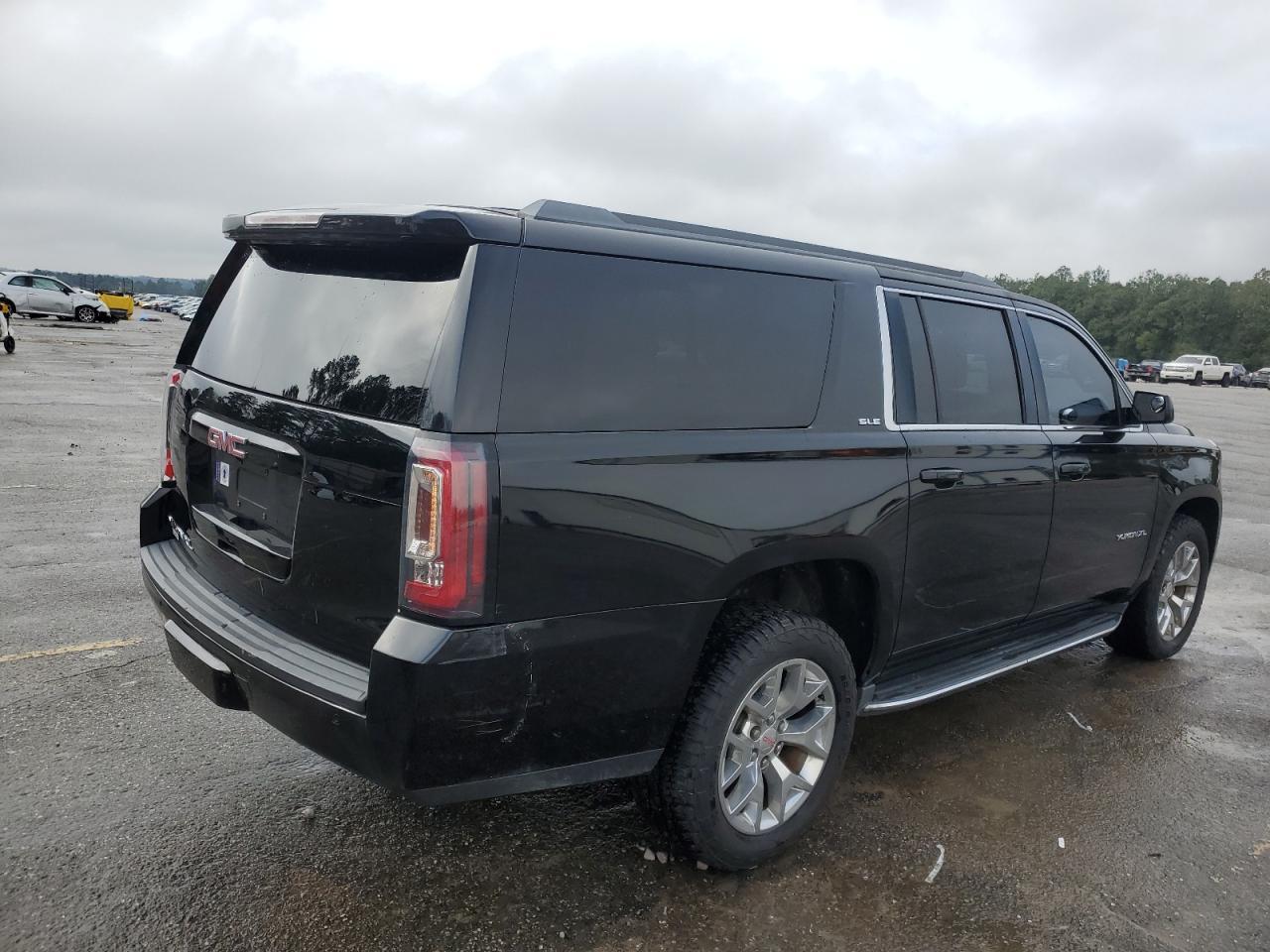 2016 GMC YUKON XL C - Фото 3