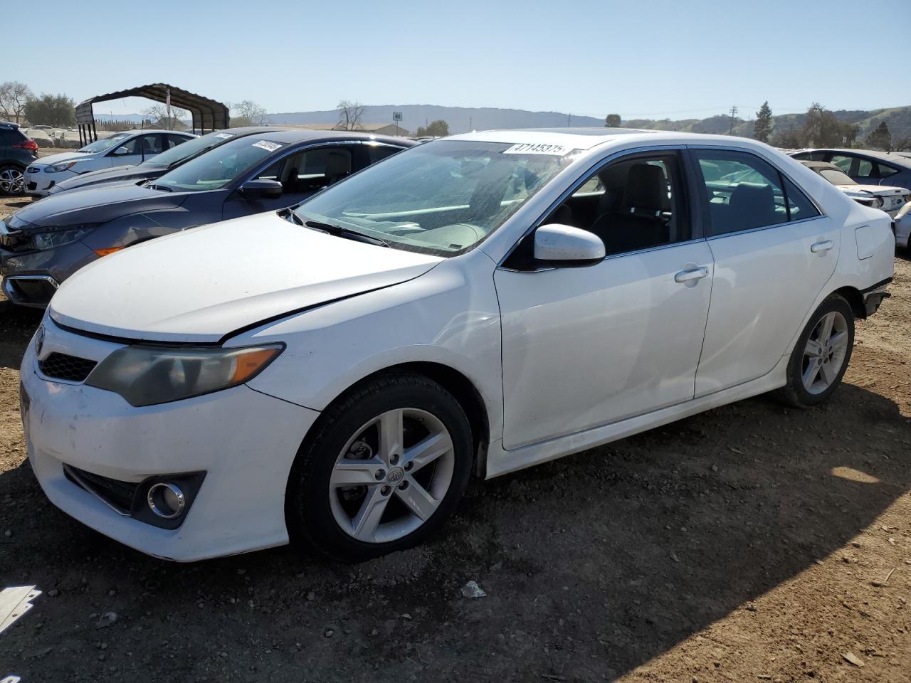 2013 TOYOTA CAMRY L