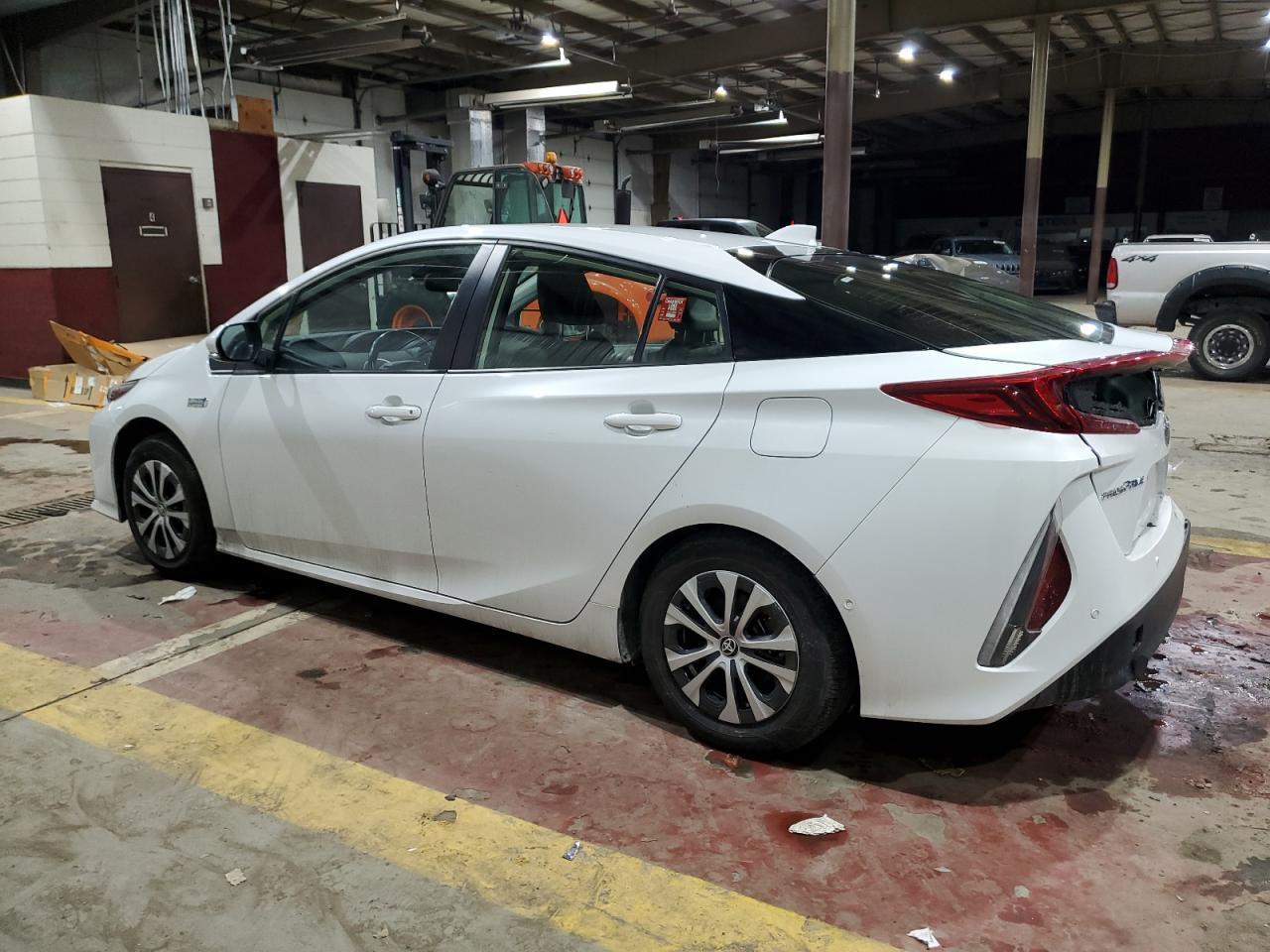 2022 TOYOTA PRIUS PRIM - Image 2