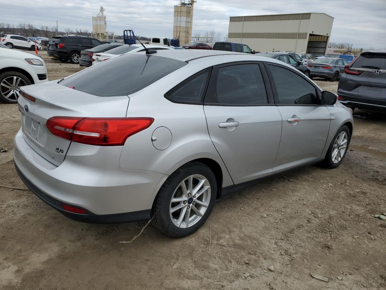 2016 FORD FOCUS SE - Фото 3