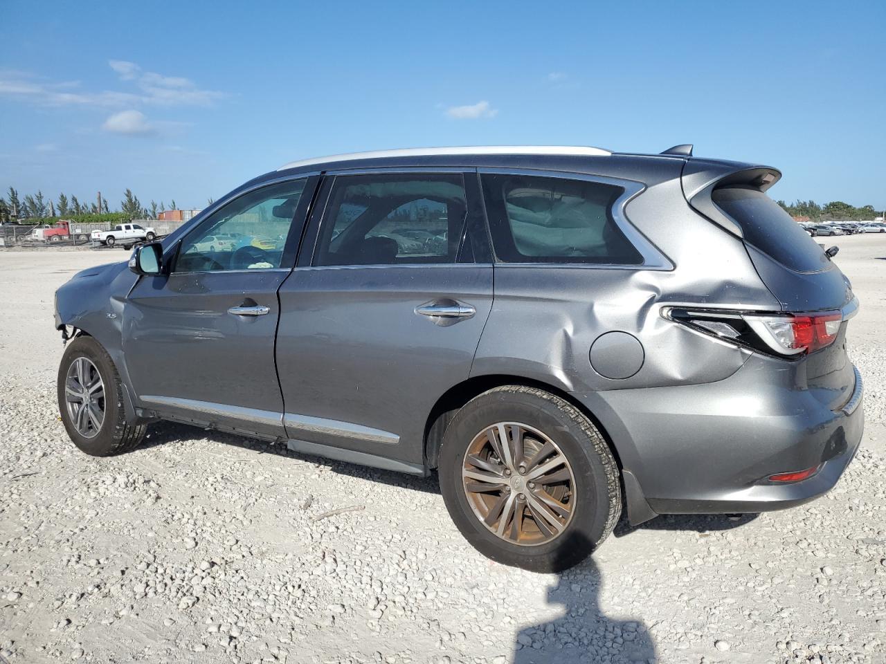 2017 INFINITI QX60 - Image 2