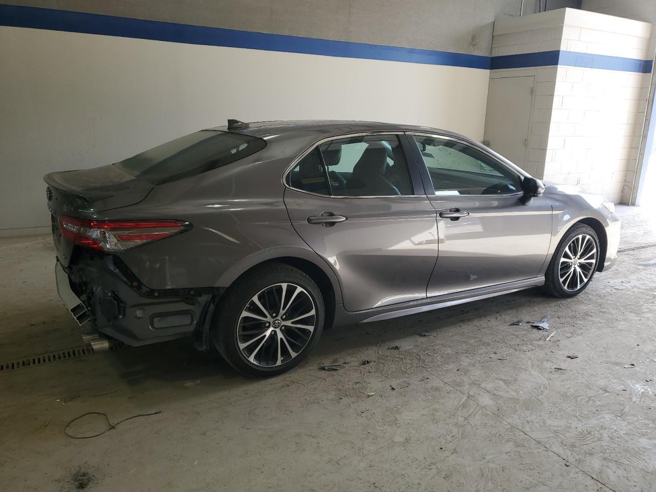 2019 TOYOTA CAMRY L - Image 3