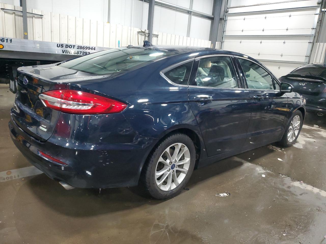 2020 FORD FUSION SE - Image 3
