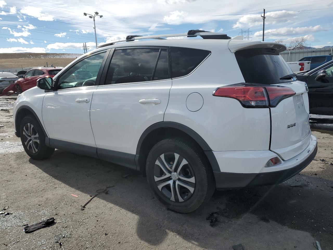 2018 TOYOTA RAV4 LE - Image 2