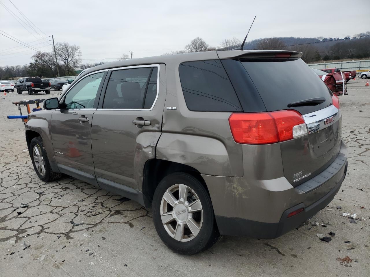 2012 GMC TERRAIN SL - Image 2