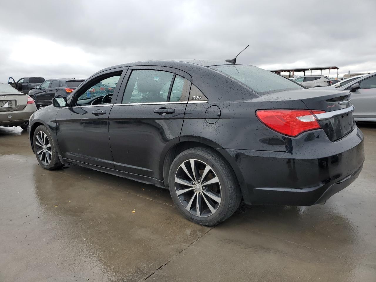 2012 CHRYSLER 200 S - Image 2