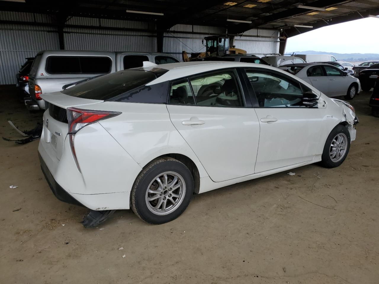 2016 TOYOTA PRIUS - Image 3