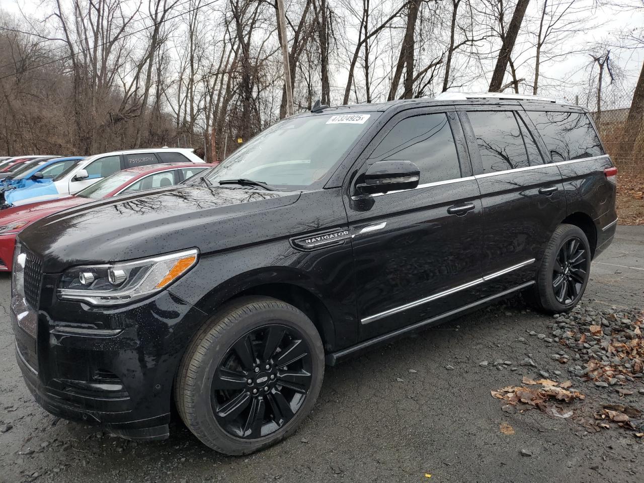 2024 LINCOLN NAVIGATOR car image