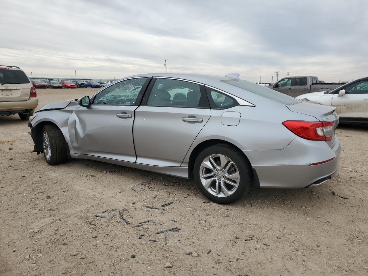 2018 HONDA ACCORD LX - Фото 2