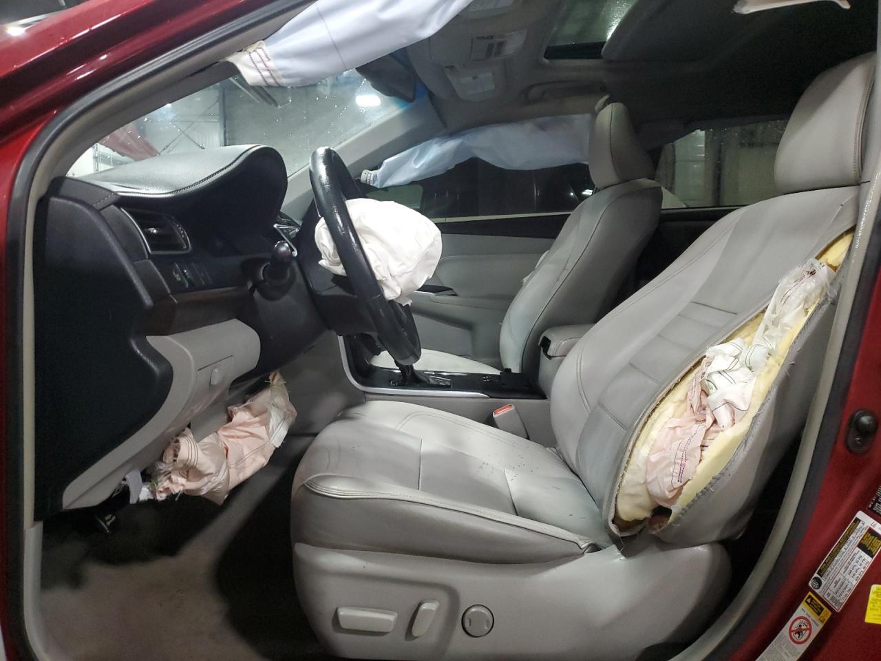 2015 TOYOTA CAMRY LE - Image 7