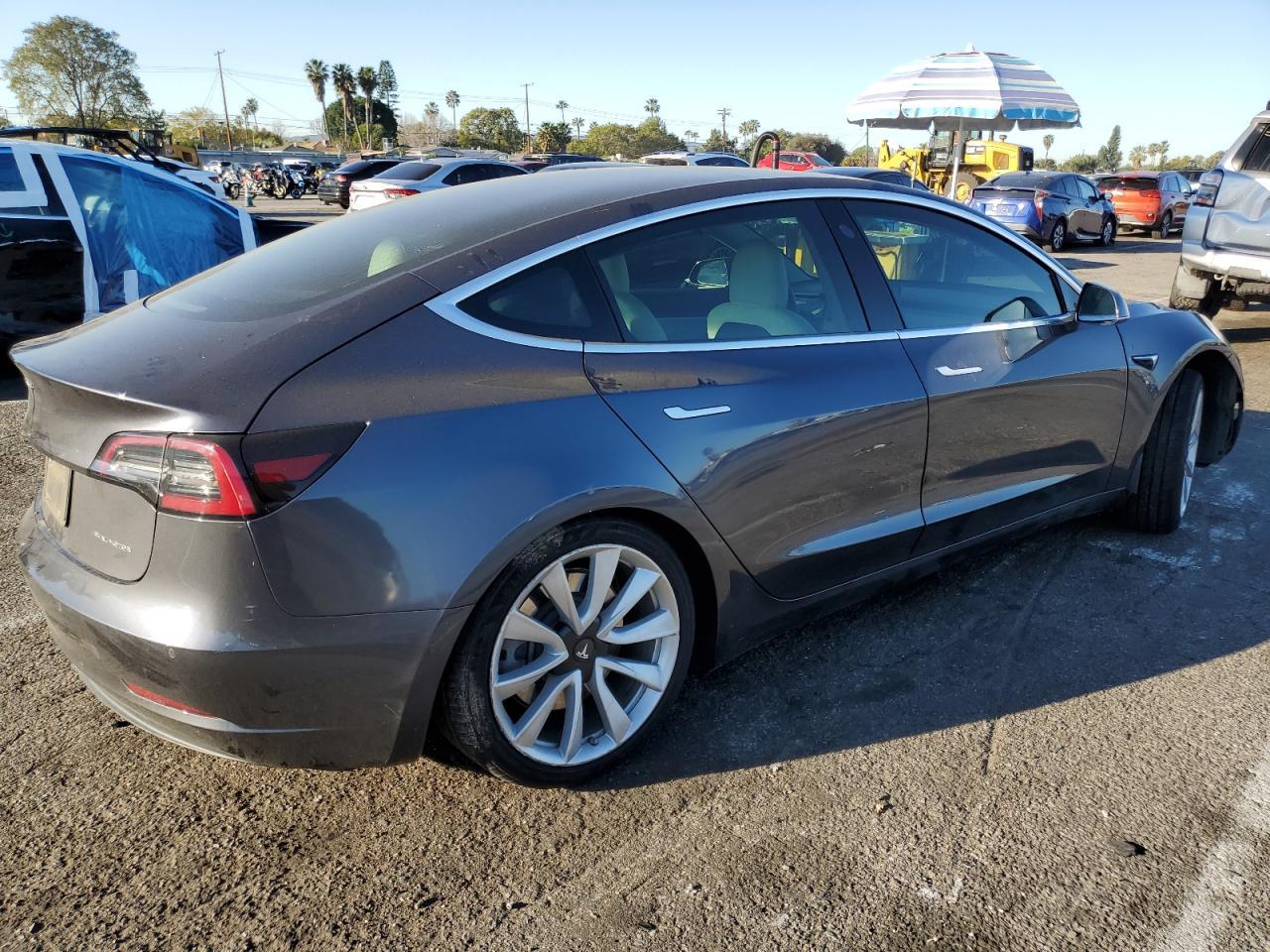2019 TESLA MODEL 3 - Фото 3