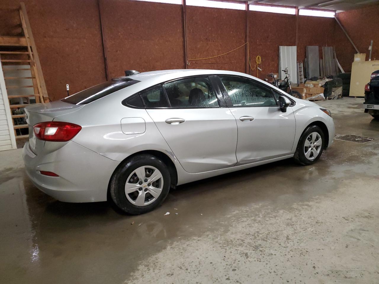 2016 CHEVROLET CRUZE LS - Image 3