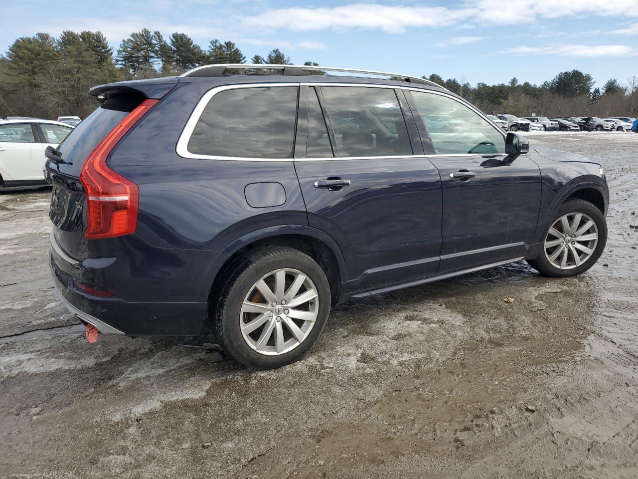 2016 VOLVO XC90 T6 - Фото 3