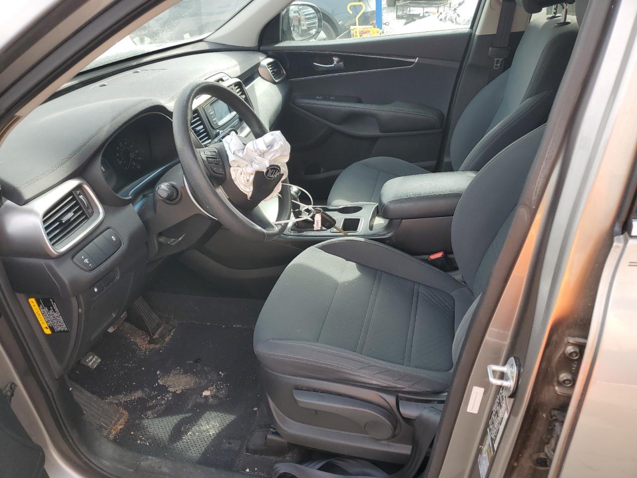 2016 KIA SORENTO LX - Image 7