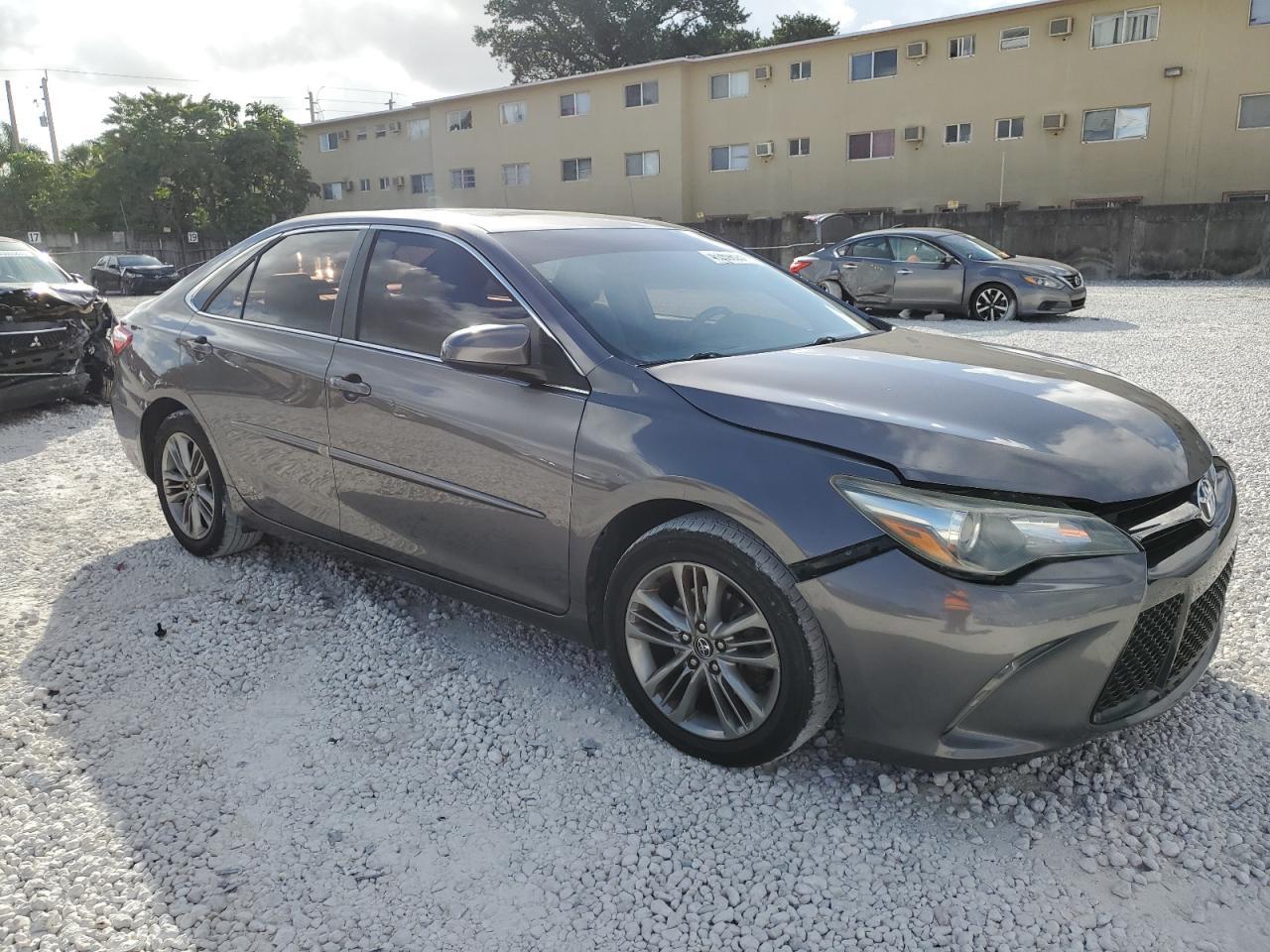 2016 TOYOTA CAMRY LE - Image 4