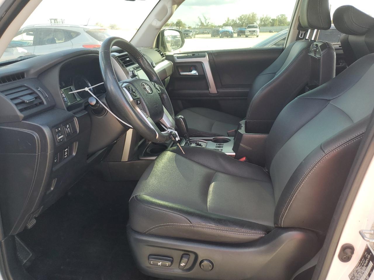 2019 TOYOTA 4RUNNER SR - Image 7