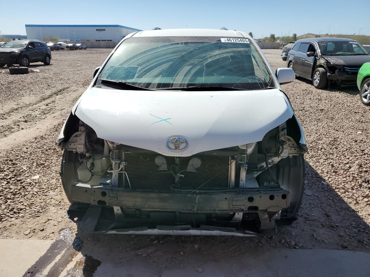 2015 TOYOTA SIENNA - Фото 5