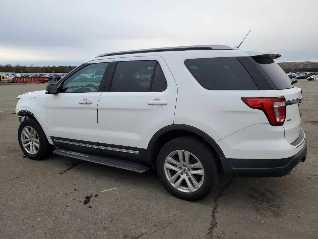 2018 FORD EXPLORER X - Фото 2