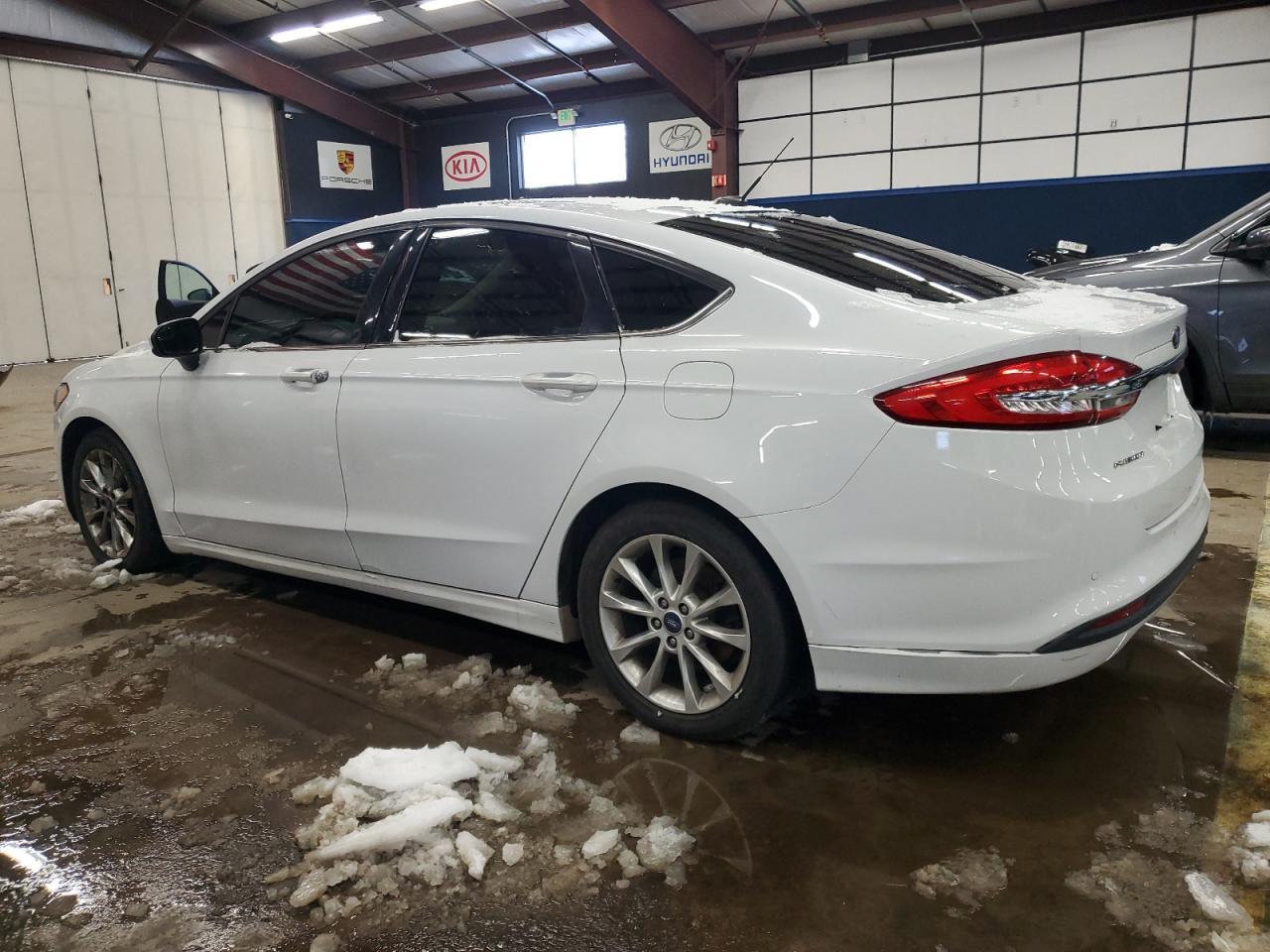 2017 FORD FUSION SE - Фото 2