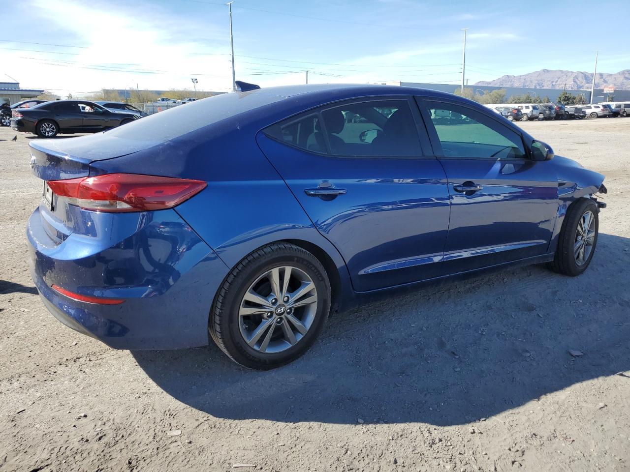 2017 HYUNDAI ELANTRA SE - Image 3