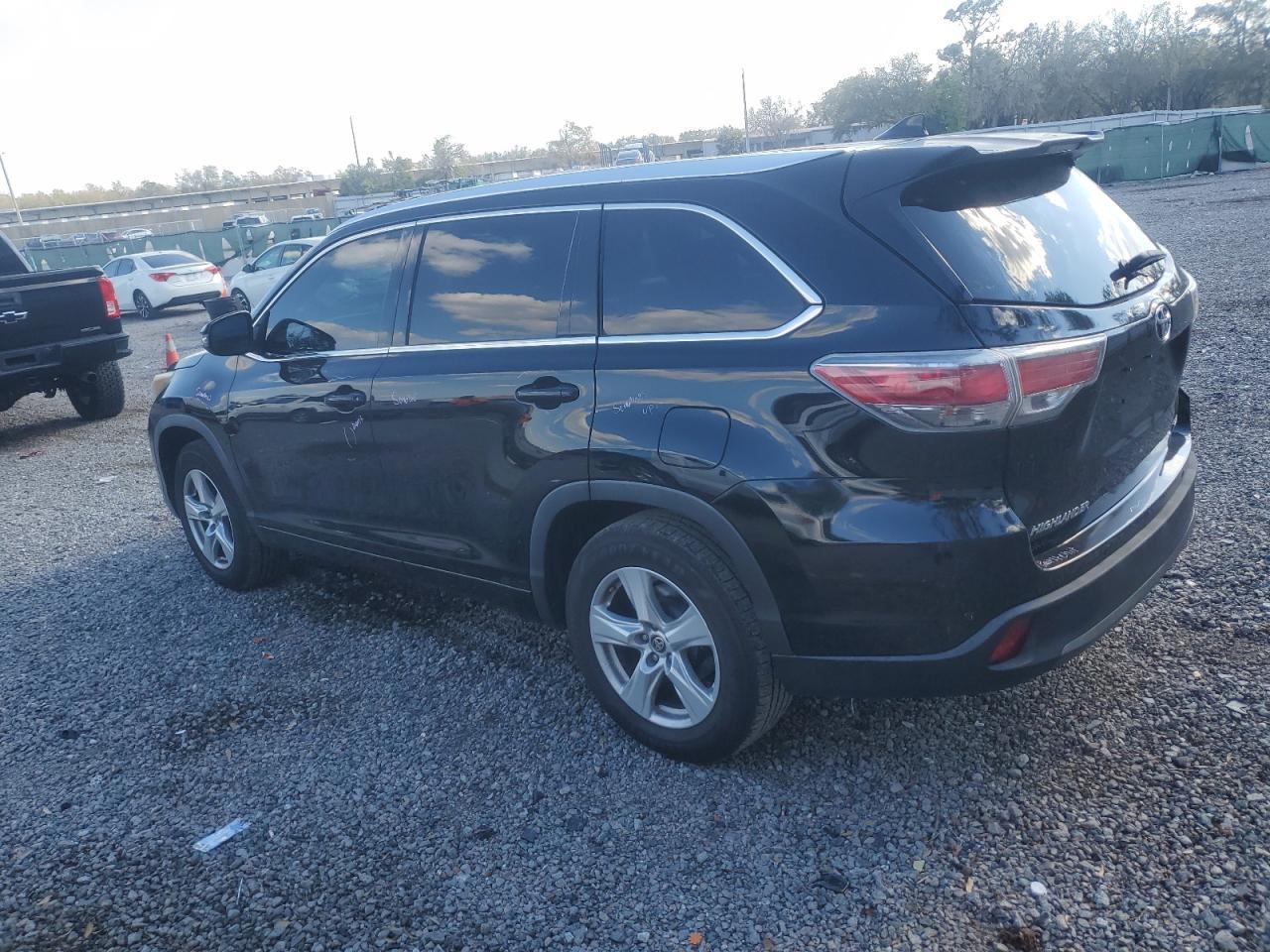 2014 TOYOTA HIGHLANDER - Фото 2