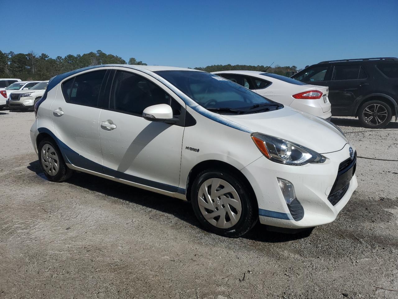 2016 TOYOTA PRIUS C - Image 4