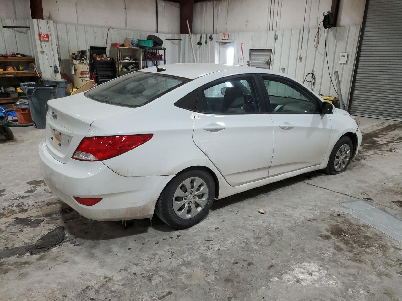 2017 HYUNDAI ACCENT SE - Image 3