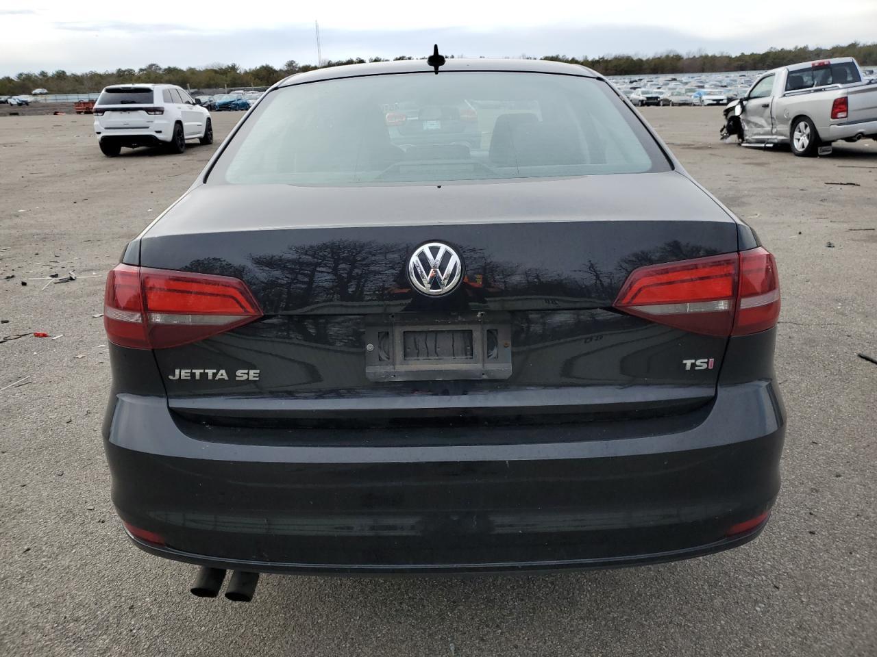 2017 VOLKSWAGEN JETTA SE - Image 6