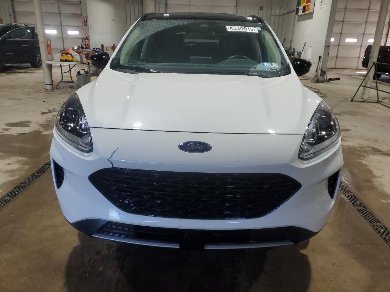 2020 FORD ESCAPE SE - Фото 5