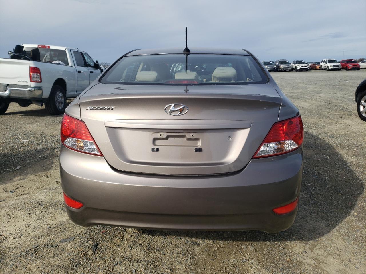 2014 HYUNDAI ACCENT GLS - Фото 6