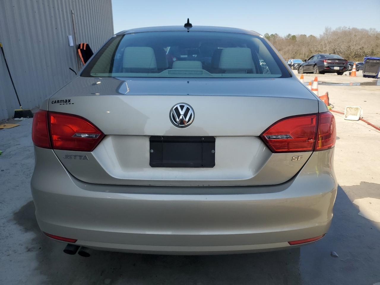 2014 VOLKSWAGEN JETTA SE - Image 6